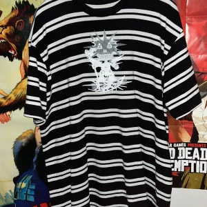 Drain Gang T-Shirt - säljer denna asfeta dg tisha då den är något stor på mig. använd några gånger men i väldigt bra skick. accepterar även byten om du har en i M eller L. bara att skriva om det finns frågor 🔥