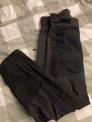 Friluftsbyxa - Friluftsbyxa från Neomondo strl xs tunnare material 