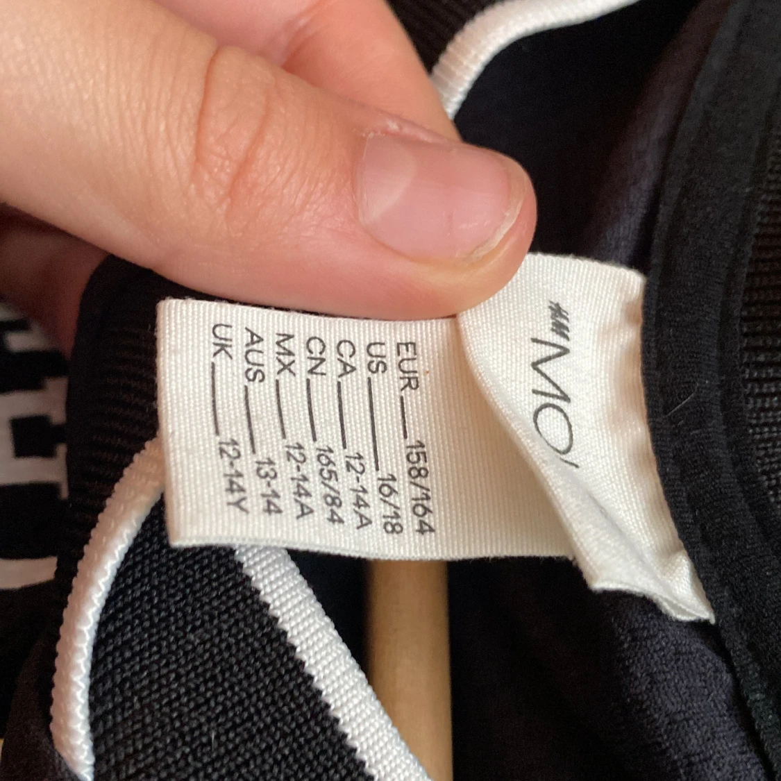 Snygg sportig tröja - 91