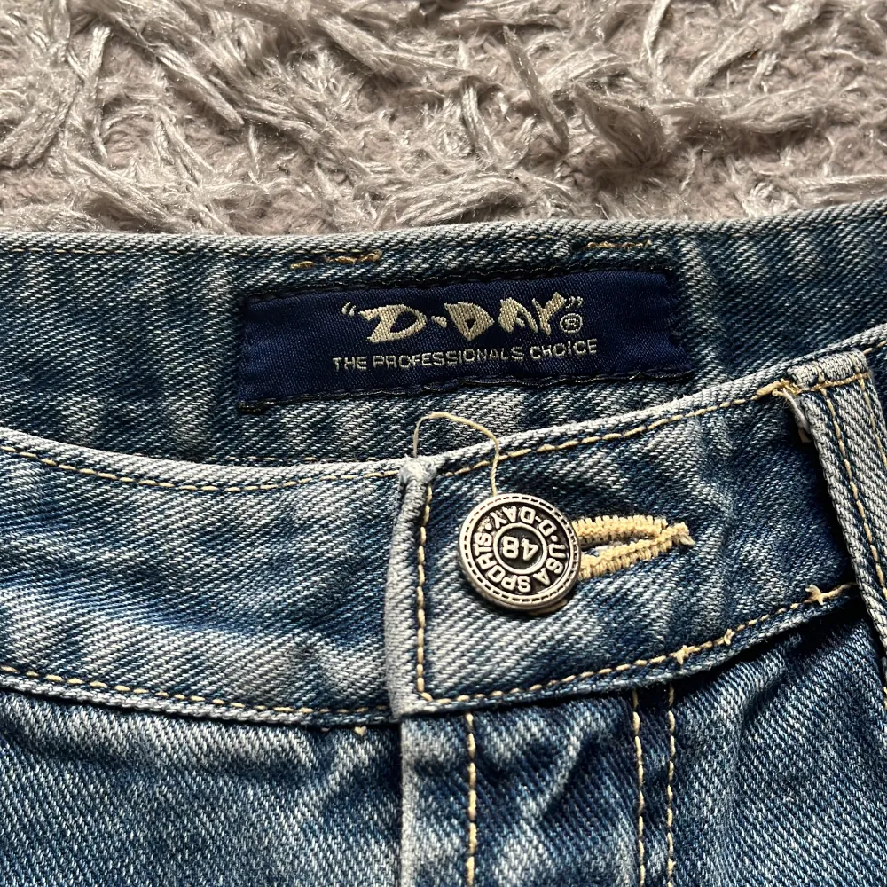 Ett par jättefina jeans shorts från D-day i ett jättefint skick . Shorts.