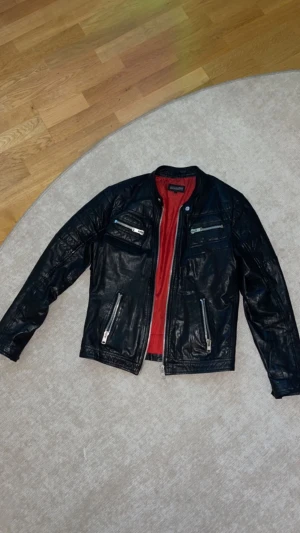 Rockandblue  - 10/10 