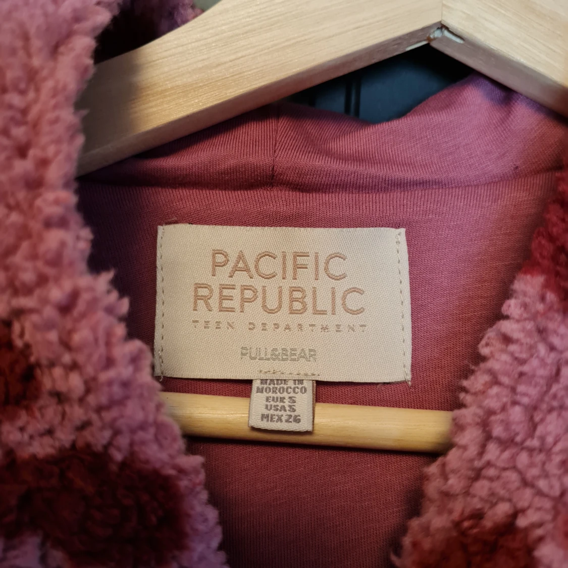 Croppad fleecejacka, oanvänd - 91