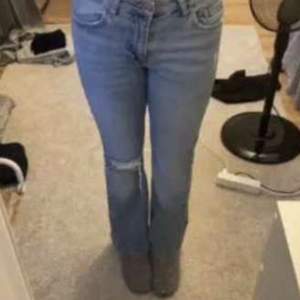 Jätte snygga jeans från Gina tillsalu då de ej kommer till användning!! 😊 har ej någon skada använda fåtal gånger!
