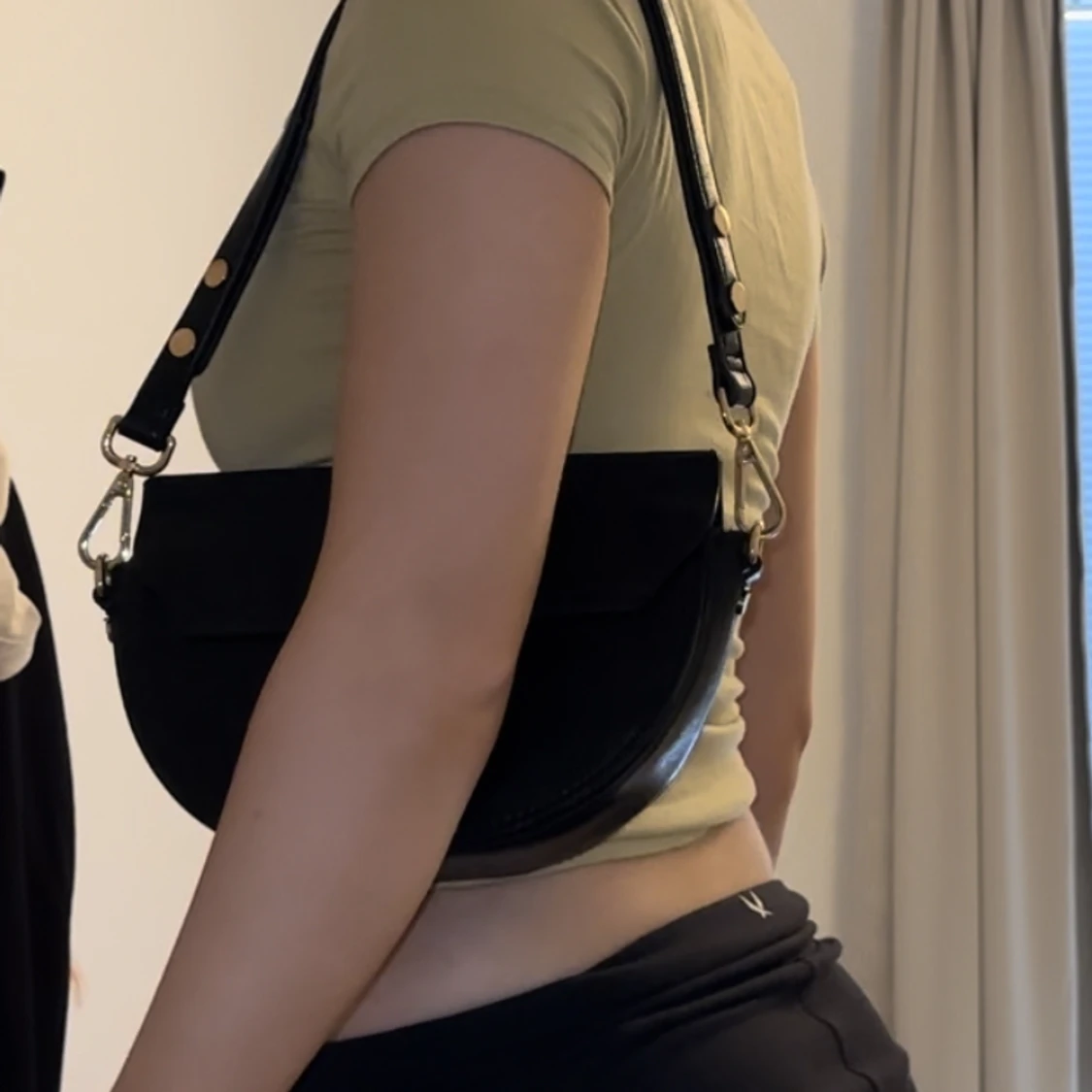 Svart väska liten - 90