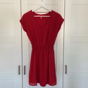 Sommarklänning - Supersöt klänning! Skriv vid frågor ❤️