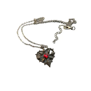 Halsband - Halsband med ett ascoolt hjärta! Köper ni via privat swish blir frakten 15kr efter den fria frakten är över🗣️🫂🫶🏻