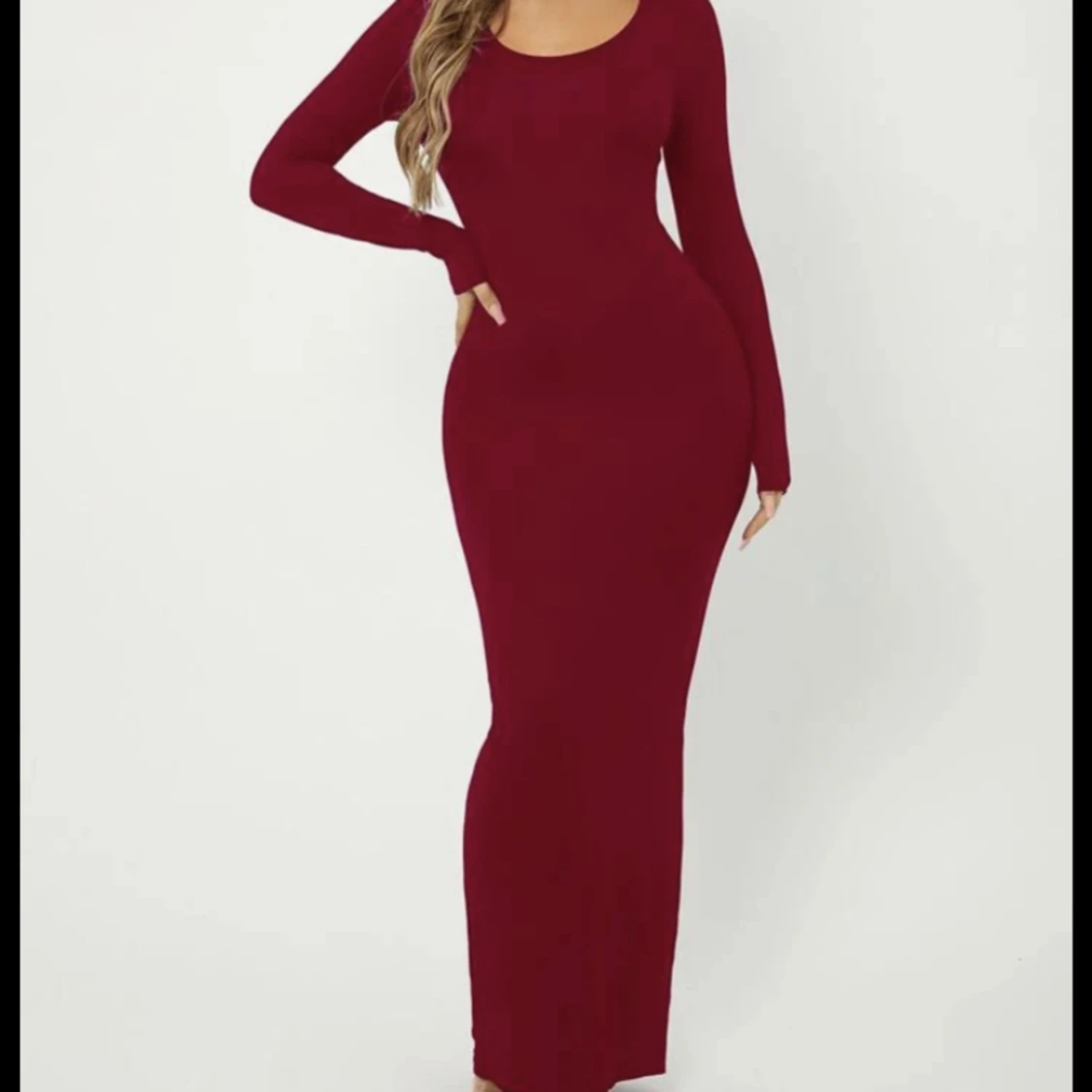 Vacker vinröd bodycon klänning❤️SÄNKT PRIS‼️‼️