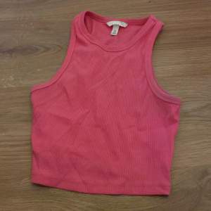 Rosa tröja, köpt från H&M