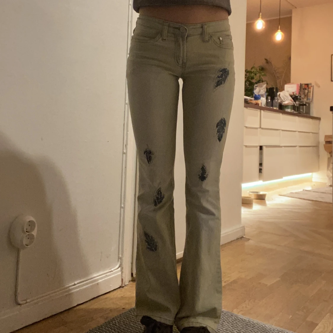Lågmidjade ljusa jeans - 91