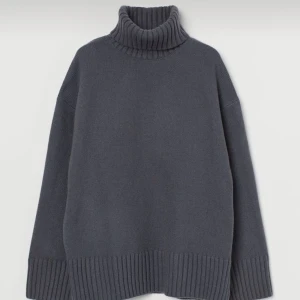 Polotröja hm - Trendig polotröja som tyvärr växt ur mig! Perfekt till hösten🤝