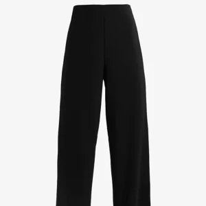 Svarta tygbyxor med vida ben - Svarta tygbyxor med vida ben  Brand: Weekday  Size: 36
