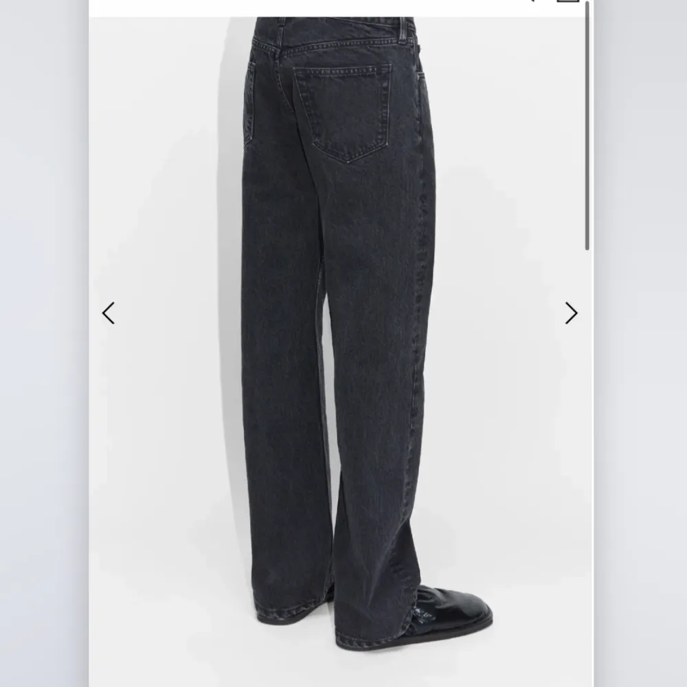 Hope rush jeans, storlek:32, nypris:1800kr, fit är lite relaxed/bootcut . Jeans & Byxor.
