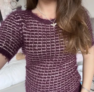 Stickad topp - Lånade bilder av tjejen jag köpte av, super fin och trendig❤️