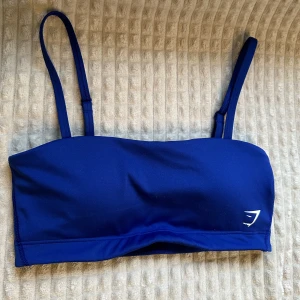 Gymshark sport-bh  - Säljer min oanvända sport-bh från gymshark som inte kommer till användning. Köpt för 299 & slutsåld på hemsidan 
