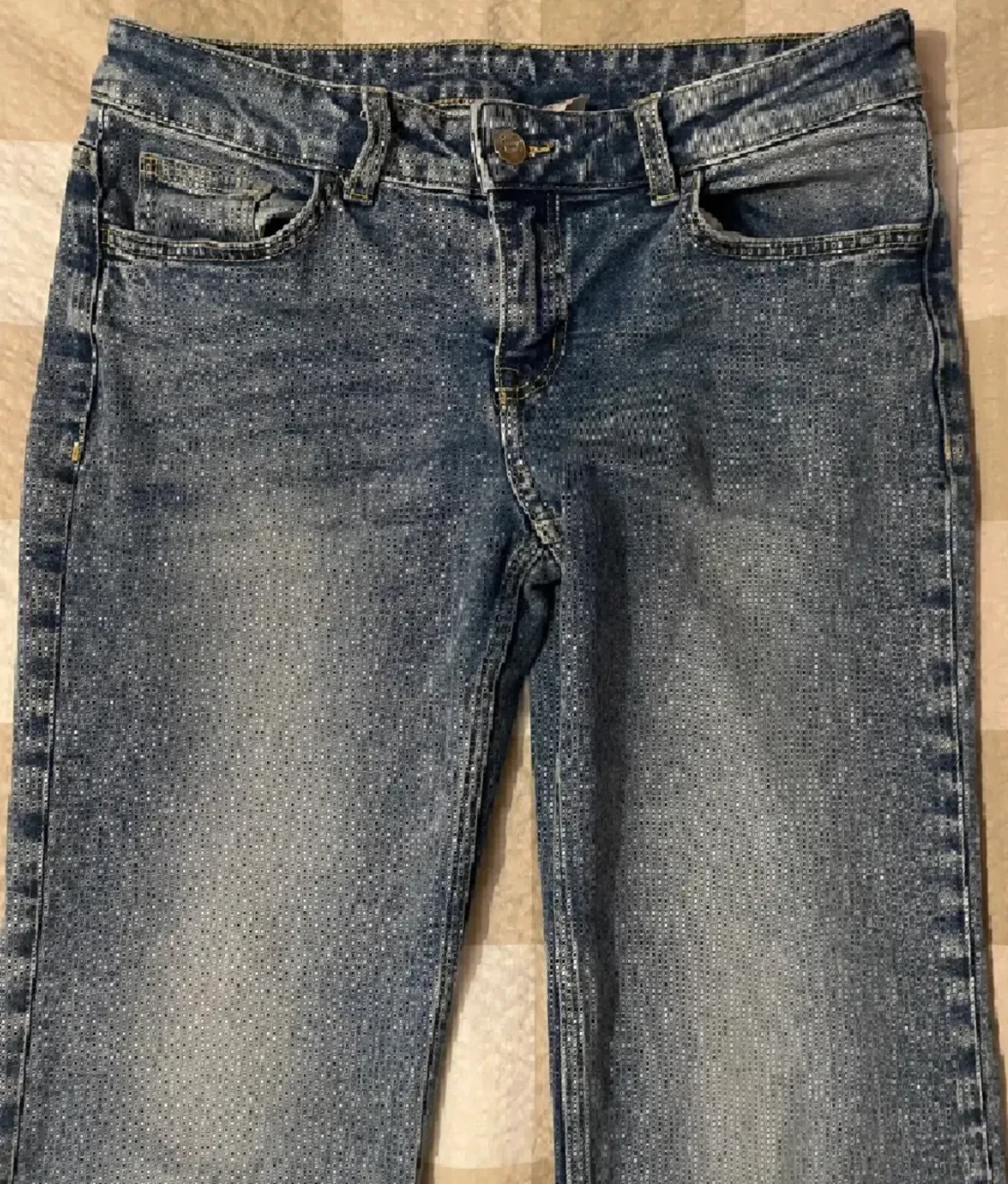 Low waist,utsvängda - 90