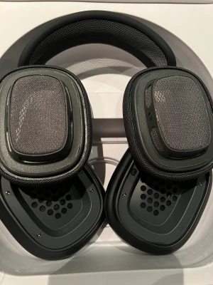 Elias Max - Borde funka här istället :))