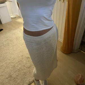 Söt stickad kjol - Jätte söt, inte genomskinlig!