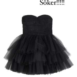 SÖKER!!! Denna klänning från H&M i storlek 34 eller 36!!! Hör av er om ni säljer eller vet någon som gör ❤️