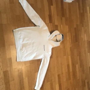 Calvin Klein hoodie Stl 170 - Snygg hoodie i fint skick⭐️