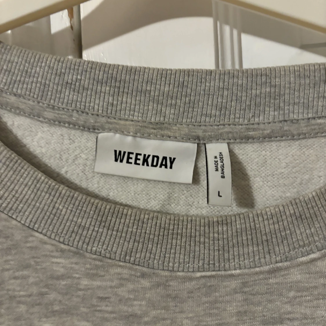 Grå sweatshirt  - 91