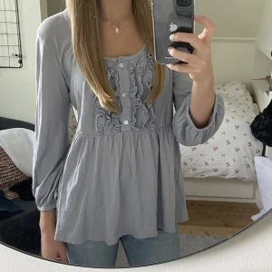 Odd Molly topp - Superfin odd Molly topp. Använd fåtal gånger. Om ni har några frågor är det bara att skriva💘💘