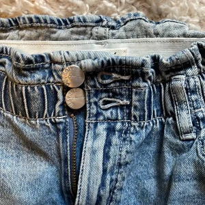 Jeans  - Blåa jeans 