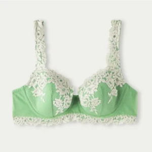 Ny intimissimi bh💚 - Den jättesöta populära intimissimi bh:n i storlek 75B! Helt oanvänd! Är för liten så har bara testat en gång💚pris kan diskuteras!!