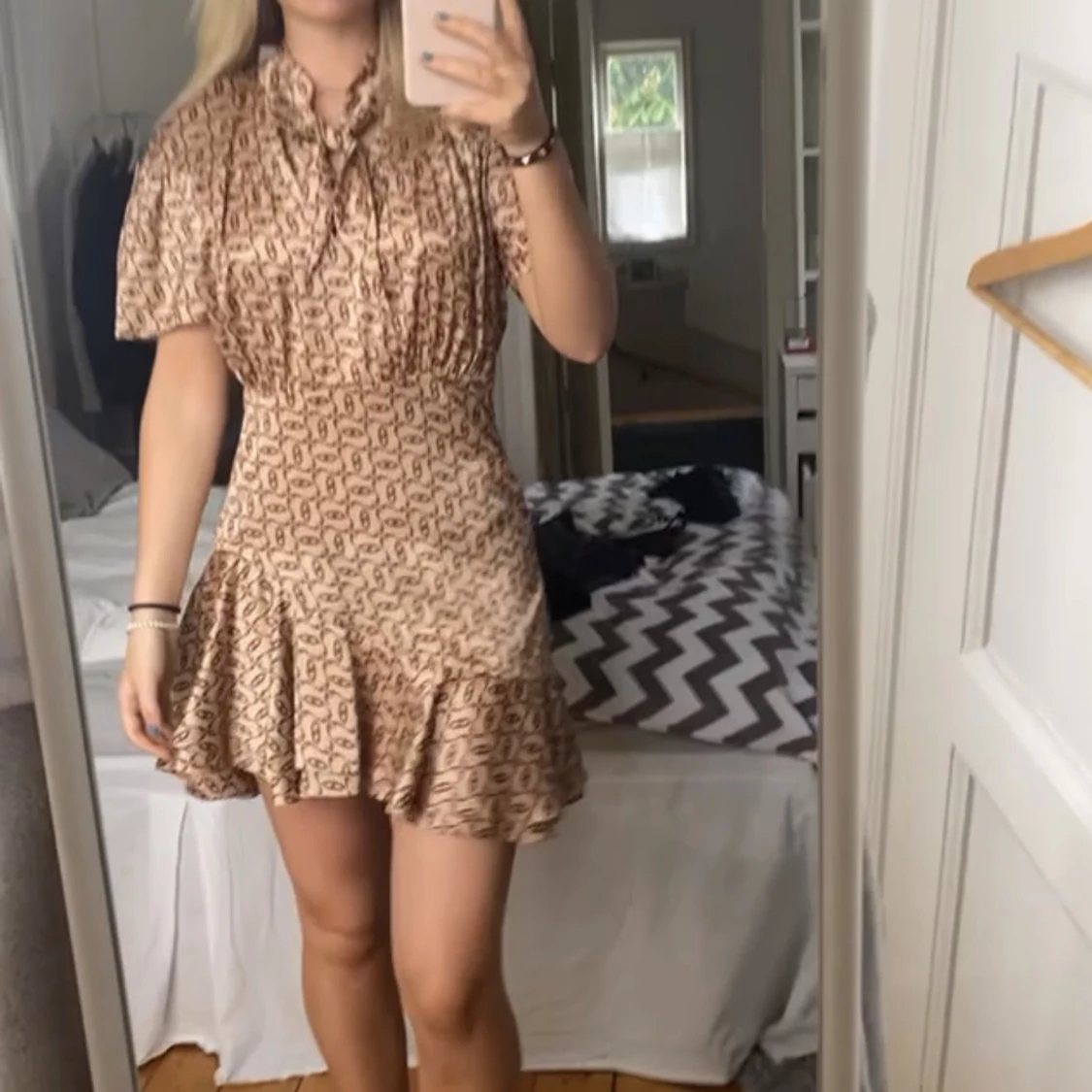 Intressekoll sandro klänning - 91