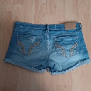 Low waist shorts - Ett par fina hollister shorts i bra skick!