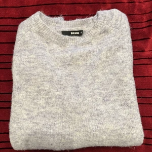 Stickad tröja - Mysig stickad tröja från Bikbok Ej använd  ” Pris går att pruta ”