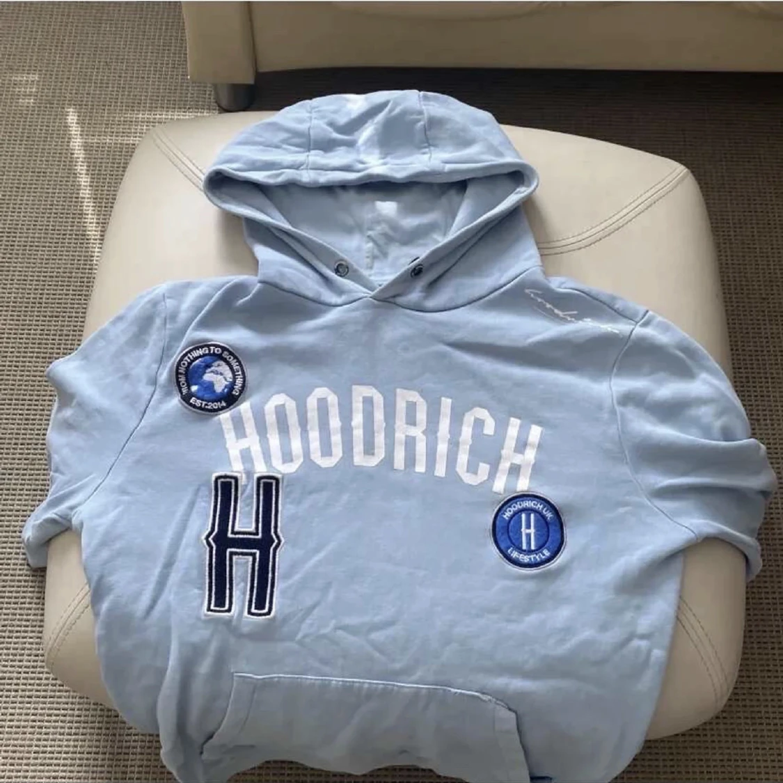 Hoodrich top