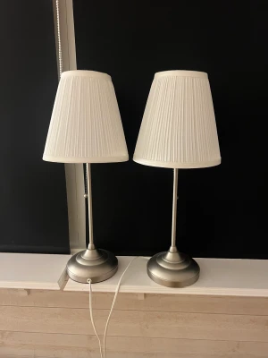 Sänglampor  - Säljer mina sänglampor från Ikea. 250 för båda. Bra skick och lamporna följer med. Kan frakta men då står köparen för frakten. Men helst ses i Ulricehamn området.