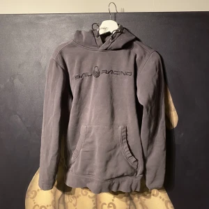 Sail Racing hoddie - Storlek m och i bra skick. 