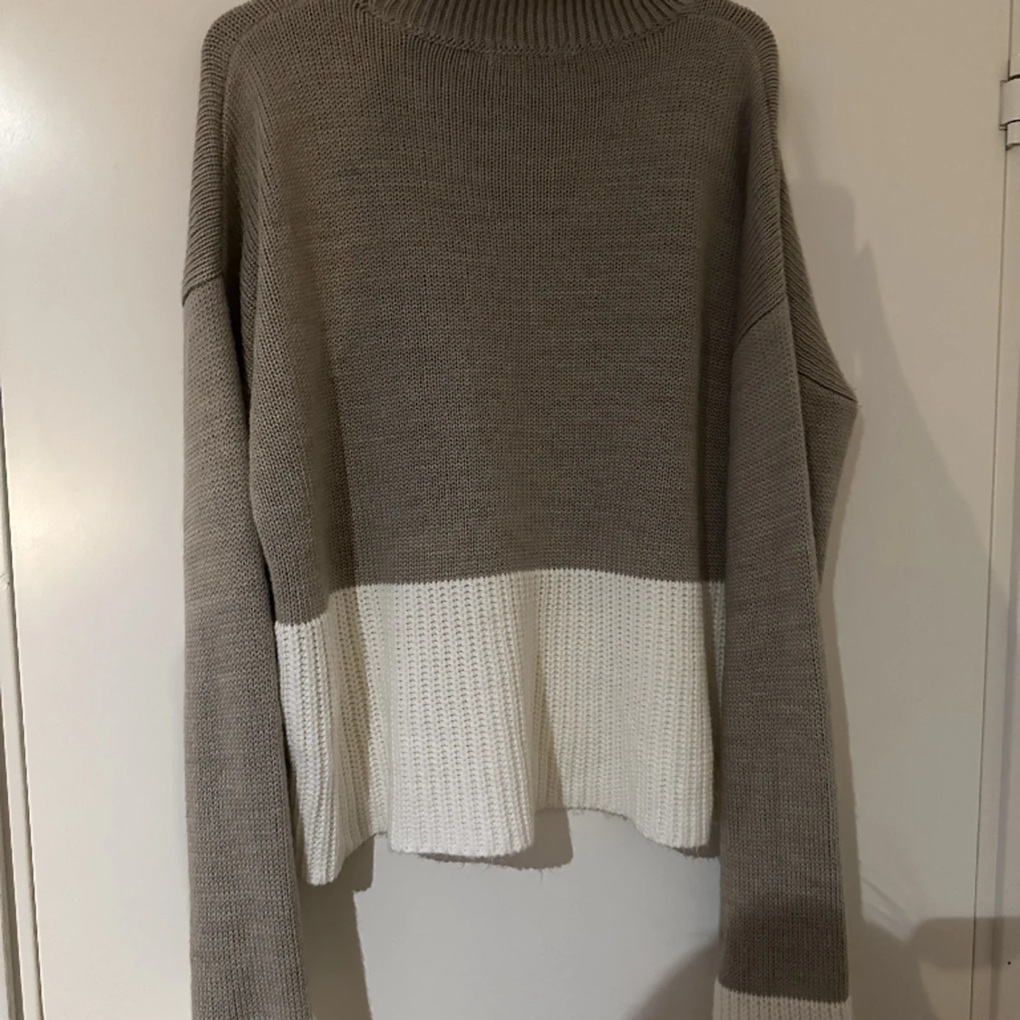 Stickad tröja  - 91