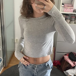 Långärmad tröja  - Super bra kvalitet 