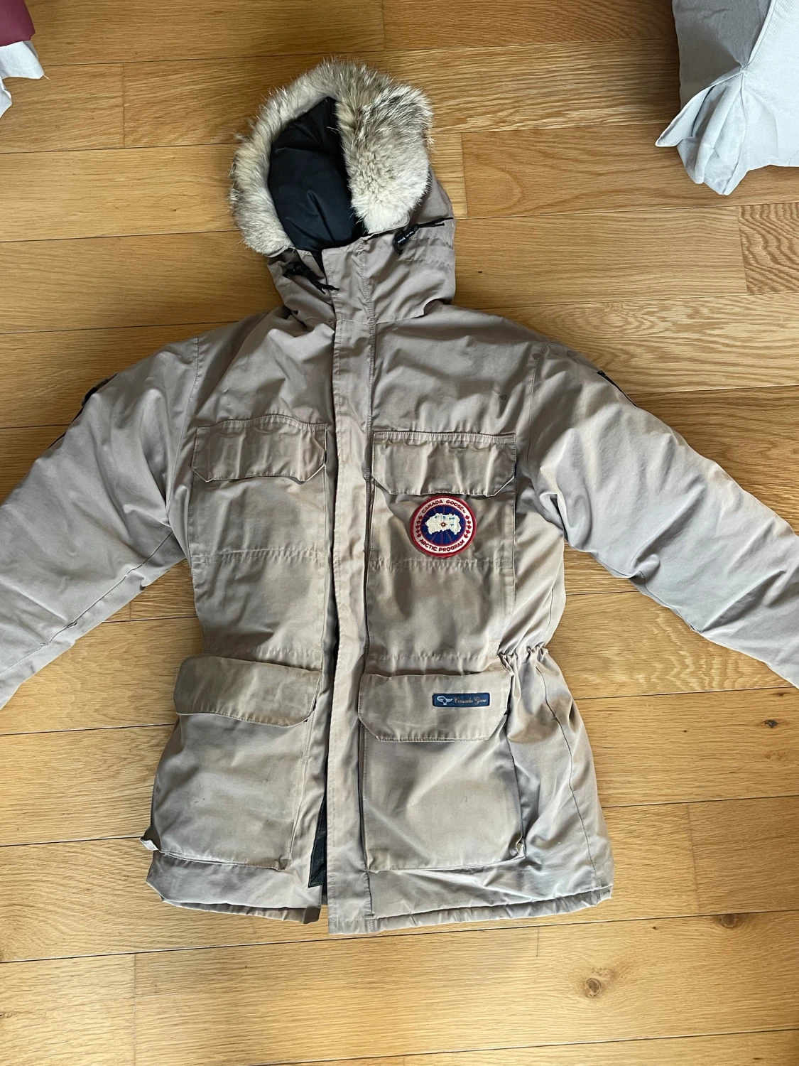 Canada Goose jacka - 90