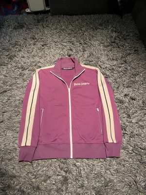 Palm angels  - Palm angels  Size M Pris 1749kr Skick 9/10