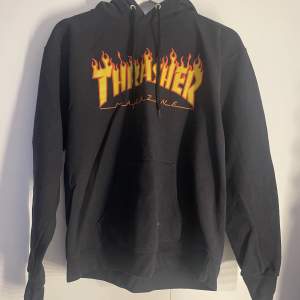 Thrasher hoodie, storlek xs. Jättefint skick. 120 kr + frakt🫶🏼