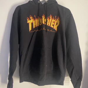 Thrasher hoodie - Thrasher hoodie, storlek xs. Jättefint skick. 120 kr + frakt🫶🏼