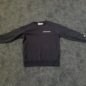 CK sweatshirt - Calvin Klein sweatshirt i bra skick storlek XS