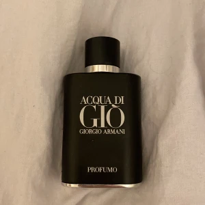 Acqua di gio profumo  - Säljes