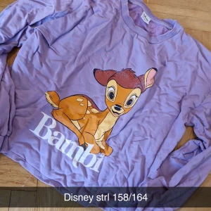Bambi tröja 156/164 - Loose fit, lagom i storlek