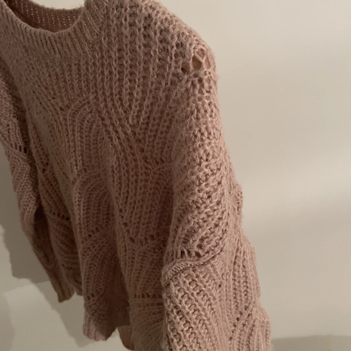 Rosa stickad tröja  - 91