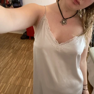 Nattkläning - Jätte skön, knappt använd. Köparen står för frakten 💕