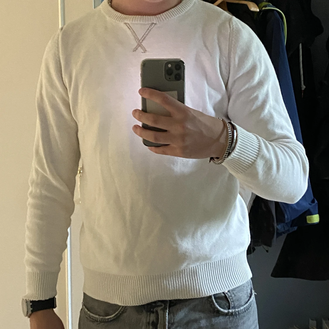 Stickad tröja utan krage, Dressman