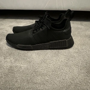 Adidas NMD - Adidas NMD för endast 999kr Använd några gånger  Tvättar skorna innan jag fraktar dom 