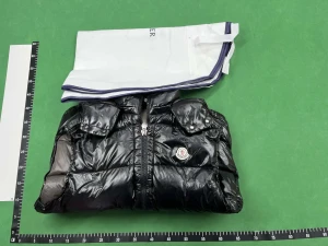 Moncler jacka - Helt ny