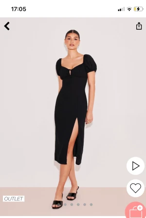 Svart klänning Nelly - Klänning från Nelly, aldrig använd så mycket bra skick💞Original pris 399kr