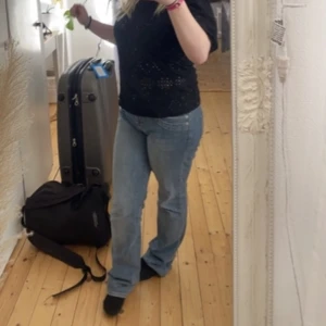Jeans - Säljer dessa jeans för att dom har inte kommit till nån användning. 🩷