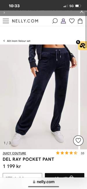 Säljer mina fina Juciy Couture byxor i färgen mörkblå. Är i storlek XS och passar mig perfekt i längden. Jag är 160 lång. Köparen står för frakten💕